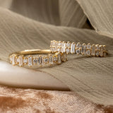 Single Diamond & Baguette Wedding Band
