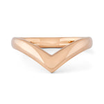 Wide V-shaped ring in rose gold