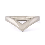 Wide V-shaped ring in white gold