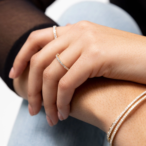 How to Choose a Wedding Band for Your Engagement Ring