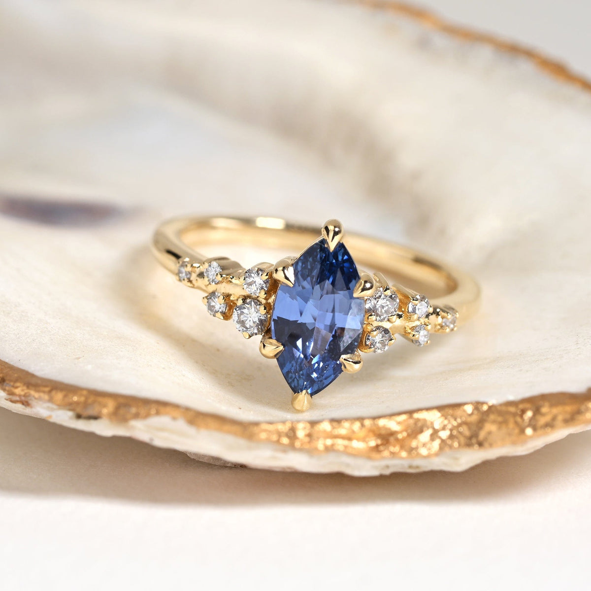 Gemstone Rings - Buy Gemstone Engagement and Wedding Rings Gemstone Rings - Buy Gemstone Engagement and Wedding Rings
