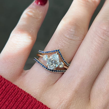 Pavé Sapphire Wave Band