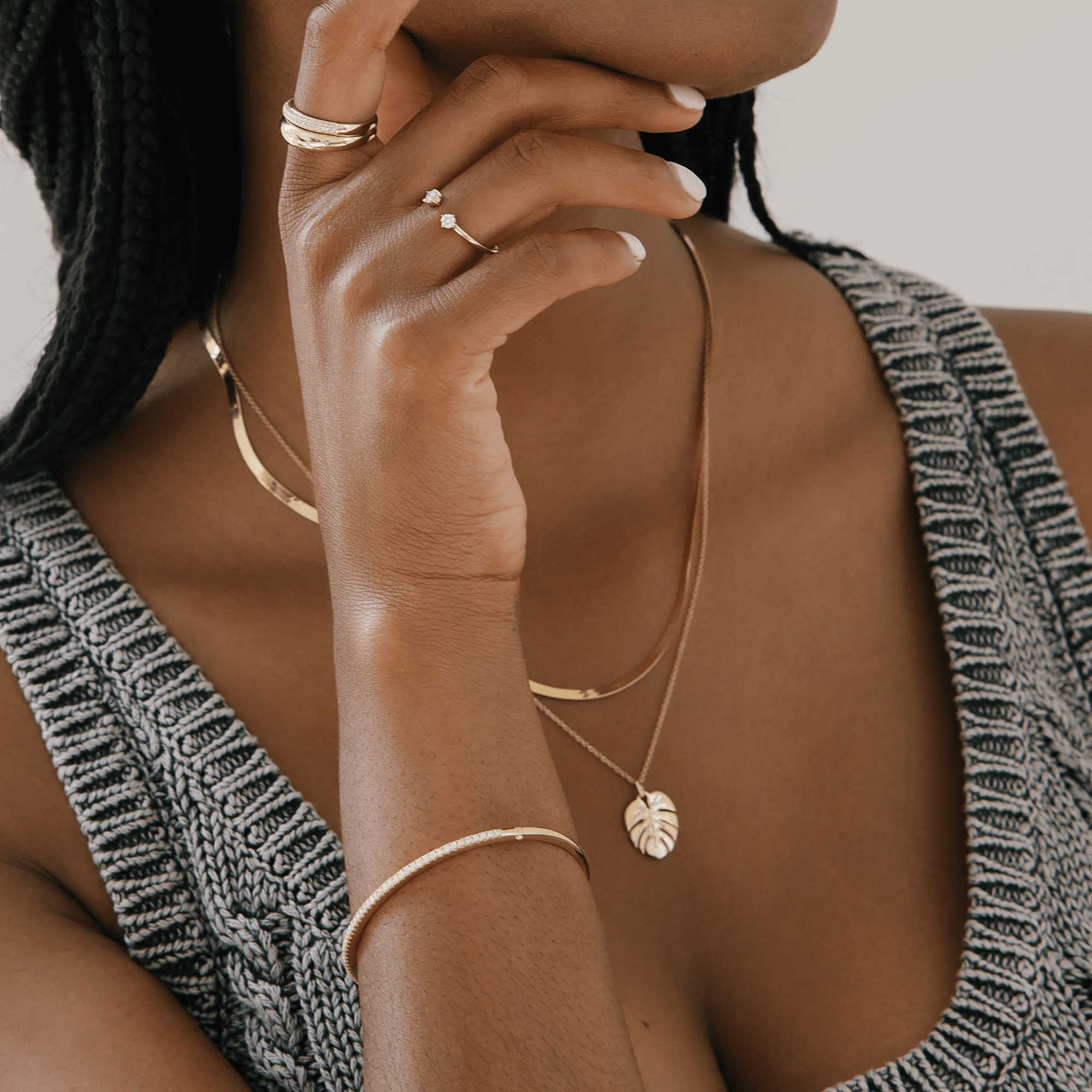 monstera deliciosa gold pendant Monstera Pendant Necklace